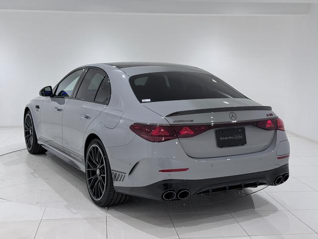 Ｅクラス Ｅ５３　ハイブリッド　４マチック＋　エディション１　ワンオーナー／全国１２０台限定車／右ハンドル／アルペングレー／パノラミックスライディングルーフ／シートヒーター／ベンチレーション／Ｂｕｒｍｅｓｔｅｒ／正規ディーラー認定中古車／二年保証（4枚目）