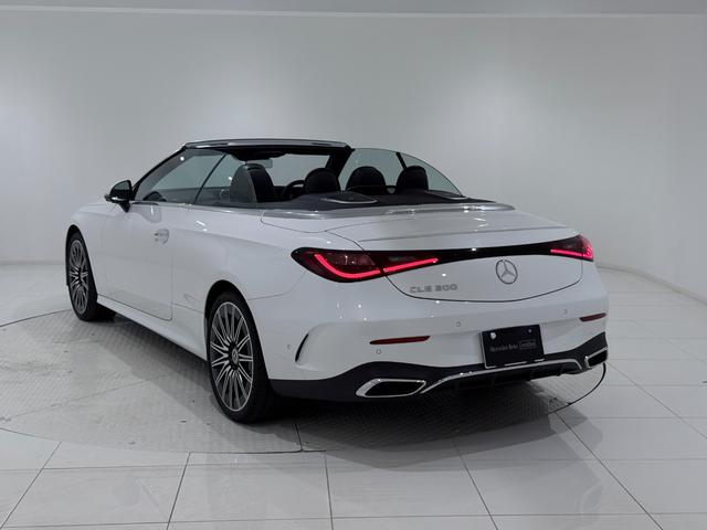 ＣＬＥ ＣＬＥ２００　カブリオレ　スポーツ　ワンオーナー／右ハンドル／オパリスホワイト／ドライバーズＰ／レザーエクスクルーシブＰ／Ｂｕｒｍｅｓｔｅｒ／ＨＵＤ／リラクゼーション／ベンチレーション／正規ディーラー認定中古車／二年保証（4枚目）