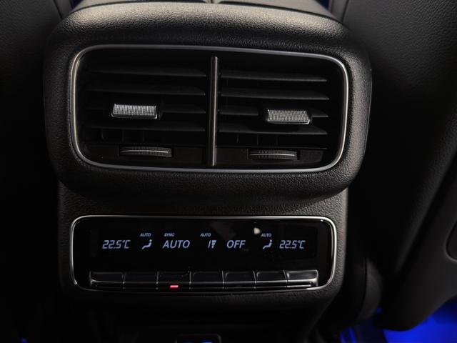 ＧＬＥ ＧＬＥ３００ｄ　４マチック　ＡＭＧラインパッケ　ワンオーナー／右ハンドル／オブシディアンブラック／Ｂｕｒｍｅｓｔｅｒ／シートヒーター／半革／正規ディーラー認定中古車／二年保証（12枚目）