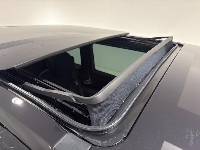 Ｖクラス Ｖ２２０ｄエクスクルーシブロングプラチナスイート　ワンオーナー／オブシディアンブラック／パノラミックスライディングルーフ／シートヒーター／ベンチレーション／Ｂｕｒｍｅｓｔｅｒ／正規ディーラー認定中古車／二年保証（9枚目）