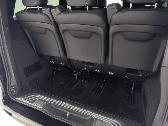 Ｖクラス Ｖ２２０ｄエクスクルーシブロングプラチナスイート　ワンオーナー／オブシディアンブラック／パノラミックスライディングルーフ／シートヒーター／ベンチレーション／Ｂｕｒｍｅｓｔｅｒ／正規ディーラー認定中古車／二年保証（20枚目）