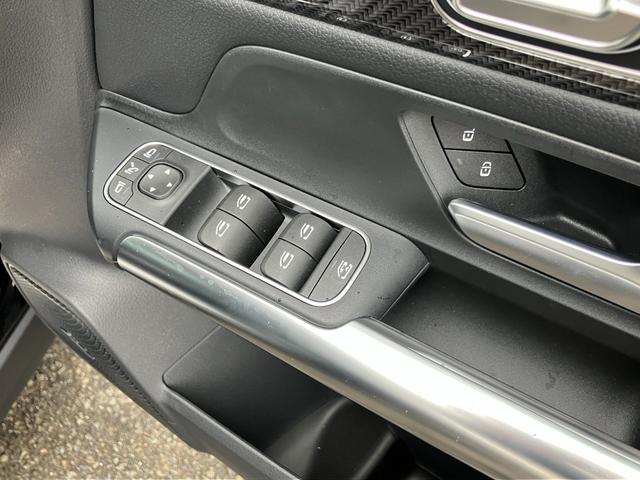 ＧＬＡクラス ＧＬＡ２００ｄ　４マチック　アーバンスターズ　ワンオーナー／右ハンドル／コスモブラック／アドバンスドＰ／ドライビングアシスタンスＰ／パノラミックスライディングルーフ／メモリー付きパワーシート／シートヒーター／正規ディーラー認定中古車／二年保証（6枚目）