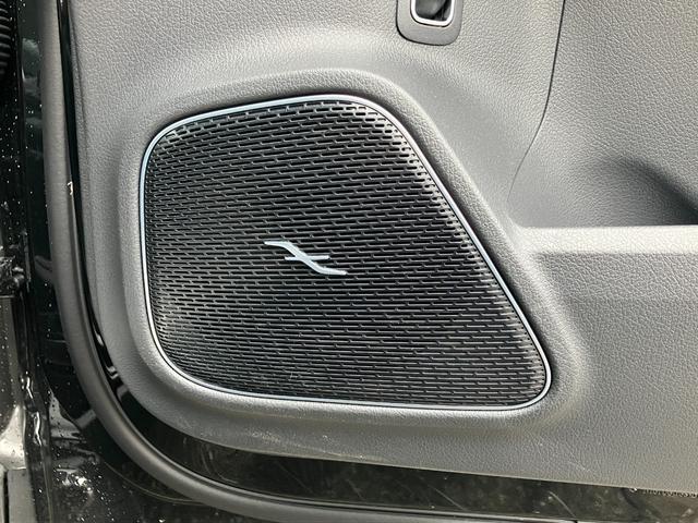 ＧＬＡクラス ＧＬＡ２００ｄ　４マチック　アーバンスターズ　ワンオーナー／右ハンドル／コスモブラック／アドバンスドＰ／ドライビングアシスタンスＰ／パノラミックスライディングルーフ／メモリー付きパワーシート／シートヒーター／正規ディーラー認定中古車／二年保証（8枚目）