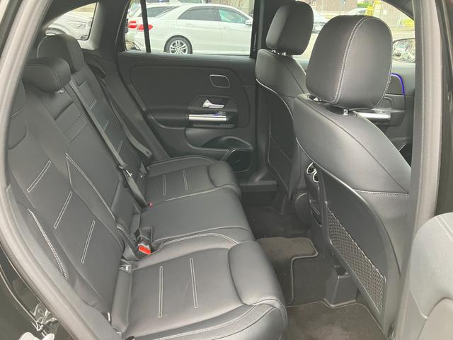 ＧＬＡクラス ＧＬＡ２００ｄ　４マチック　アーバンスターズ　ワンオーナー／右ハンドル／コスモブラック／アドバンスドＰ／ドライビングアシスタンスＰ／パノラミックスライディングルーフ／メモリー付きパワーシート／シートヒーター／正規ディーラー認定中古車／二年保証（16枚目）