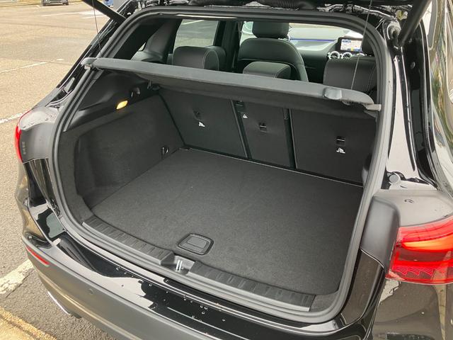 ＧＬＡクラス ＧＬＡ２００ｄ　４マチック　アーバンスターズ　ワンオーナー／右ハンドル／コスモブラック／アドバンスドＰ／ドライビングアシスタンスＰ／パノラミックスライディングルーフ／メモリー付きパワーシート／シートヒーター／正規ディーラー認定中古車／二年保証（43枚目）