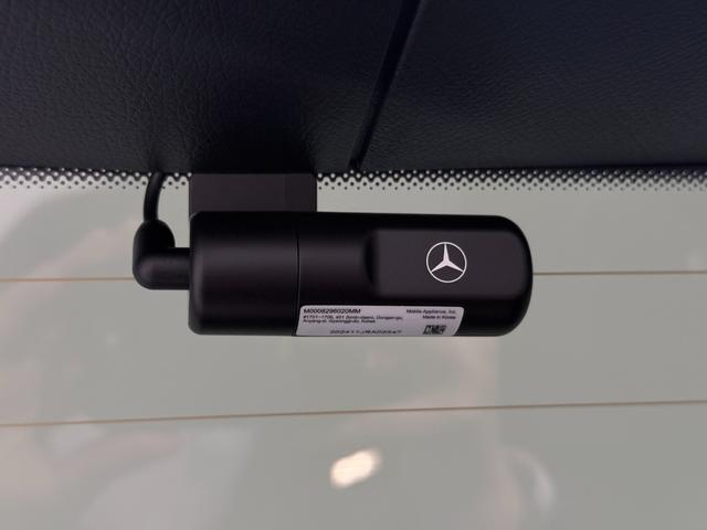 Ｇクラス Ｇ５８０　ウィズＥＱテクノロジーエディション１　ワンオーナー／右ハンドル／オパリスホワイトマグノ（マット）／ガラススライディングルーフ／ドラレコ／ベンチレーション／Ｂｕｒｍｅｓｔｅｒ／正規ディーラー認定中古車／二年保証（9枚目）