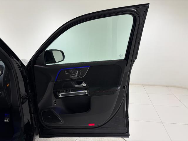 ＧＬＢ ＧＬＢ２００ｄ　４マチック　ＡＭＧラインパッケージ　ワンオーナー／右ハンドル／コスモスブラック／コンフォートＰ／パノラミックスライディングルーフ／ＨＵＤ／シートヒーター／メモリー付きパワーシート／半革／正規ディーラー認定中古車／二年保証（8枚目）