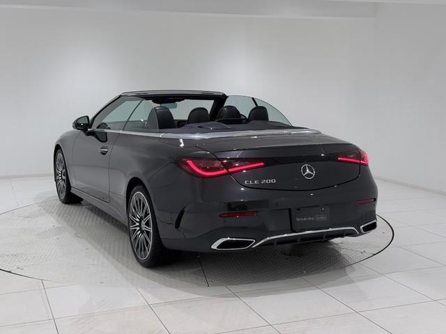 ＣＬＥ ＣＬＥ２００　カブリオレ　スポーツ　ワンオーナー／右ハンドル／グラファイトグレー／ドライバーズＰ／メモリー付きパワーシート／シートヒーター／正規ディーラー認定中古車／二年保証（4枚目）