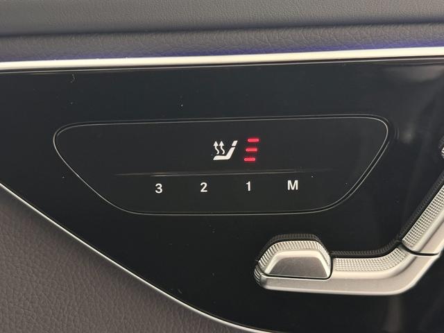 Ｃクラスステーションワゴン Ｃ２２０ｄ　ステーションワゴン　スポーツ　ワンオーナー／右ハンドル／オブシディアンブラック／シートヒーター／メモリー付きパワーシート／半革／正規ディーラー認定中古車／二年保証（5枚目）