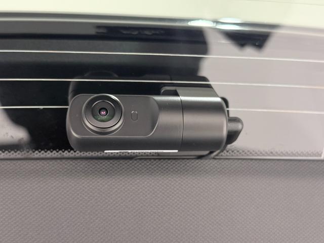 Ｃクラスステーションワゴン Ｃ２２０ｄ　ステーションワゴン　スポーツ　ワンオーナー／右ハンドル／オブシディアンブラック／シートヒーター／メモリー付きパワーシート／半革／正規ディーラー認定中古車／二年保証（7枚目）