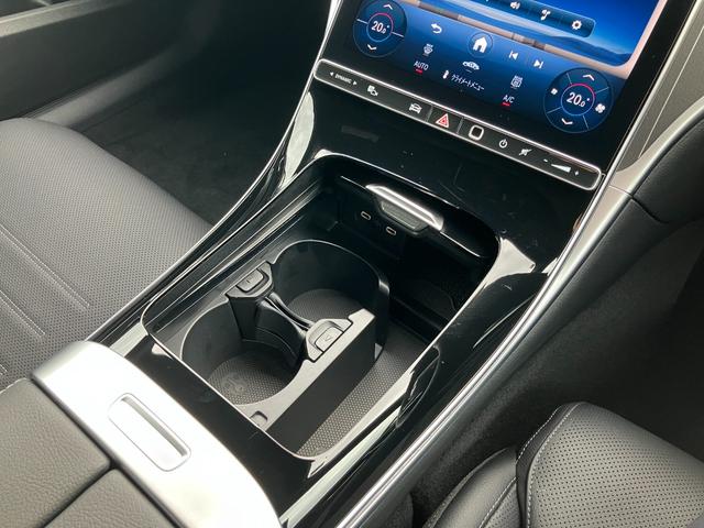 Ｃクラス Ｃ２２０ｄ　ラグジュアリー　ワンオーナー／右ハンドル／オブシディアンブラック／ドライバーズＰ／パノラミックスライディングルーフ／シートヒーター／ベンチレーション／Ｂｕｒｍｅｓｔｅｒ／正規ディーラー認定中古車／二年保証（33枚目）