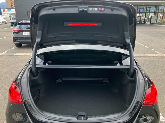 Ｃクラス Ｃ２２０ｄ　ラグジュアリー　ワンオーナー／右ハンドル／オブシディアンブラック／ドライバーズＰ／パノラミックスライディングルーフ／シートヒーター／ベンチレーション／Ｂｕｒｍｅｓｔｅｒ／正規ディーラー認定中古車／二年保証（44枚目）