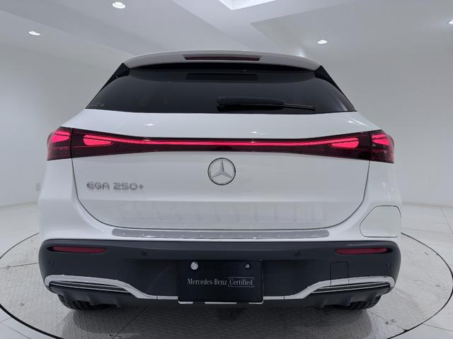 ＥＱＡ ＥＱＡ２５０＋　ＡＭＧラインパッケージ　右ハンドル／ポーラーホワイト／シートヒーター／メモリー付きパワーシート／正規ディーラー認定中古車／二年保証（12枚目）