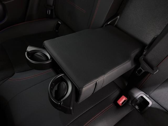 ＥＱＡ ＥＱＡ２５０＋　ＡＭＧラインパッケージ　右ハンドル／ポーラーホワイト／シートヒーター／メモリー付きパワーシート／正規ディーラー認定中古車／二年保証（41枚目）