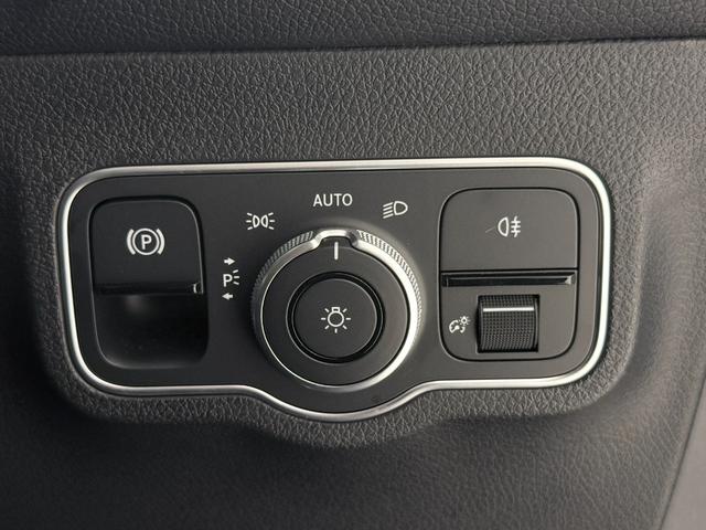 �w����̃T�|�[�g�́A�S���̃����Z�f�X�E�x���c���K�T�[�r�X�l�b�g���[�N�ցB