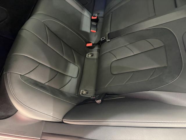 �w����̃T�|�[�g�́A�S���̃����Z�f�X�E�x���c���K�T�[�r�X�l�b�g���[�N�ցB