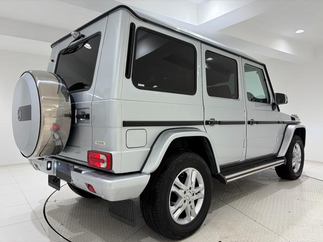 Ｇクラス Ｇ３５０ｄ　右ハンドル／イリジウムシルバー／ガラススライディングルーフ／シートヒーター／ハーマンカードン／正規ディーラー認定中古車／二年保証（12枚目）