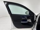 専用のコールセンターに経験豊かなオペレーターが、24時間365日待機。万一の車両トラブルなどが発生した場合、お電話一本で応急処置や車両のけん引、ドライバーや同乗者の方の移動手段手配などサポート。
