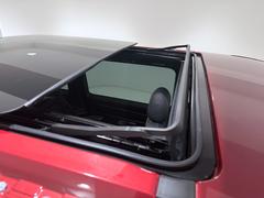 ���ѤΥ����륻�󥿡��˷и�˭���ʥ��ڥ졼���������������֣��������Ե�������μ�ξ�ȥ�֥�ʤɤ�ȯ��������硢�����ð��ܤǱ��޽��֤��ξ�Τ�������ɥ饤�С���Ʊ��Ԥ����ΰ�ư���ʼ��ۤʤɥ��ݡ��ȡ� 6