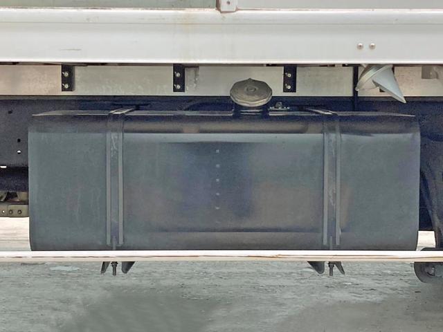 　冷凍バン　フルキャブ　ワイド　菱重－３０℃　格納ゲート　２１０ＰＳ　ＭＴ６　後輪エアサス(38枚目)