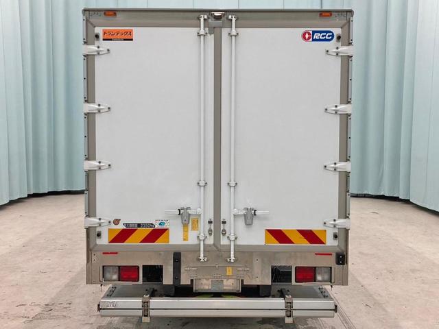 　冷凍バン　フルキャブ　ワイド　菱重　－３０℃　格納ゲート　２１０馬力　ＭＴ６　ジョロキー(9枚目)