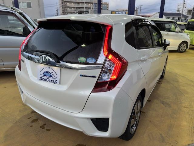 フィットハイブリッド Ｌパッケージ　ナビ　ＴＶ　ＥＴＣ　Ｂカメラ（3枚目）