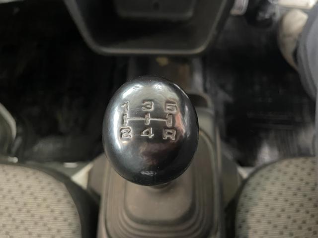 ＮＴ１００クリッパートラック ＤＸ　４ＷＤ　車検整備付き　５速マニュアル　Ａ／Ｃコンプレッサ、コンデンサーリビルド交換済み　３方開荷台（22枚目）