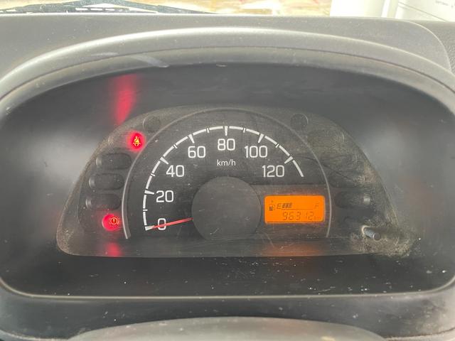 ＮＴ１００クリッパートラック ＤＸ　４ＷＤ　車検整備付き　５速マニュアル　Ａ／Ｃコンプレッサ、コンデンサーリビルド交換済み　３方開荷台（24枚目）