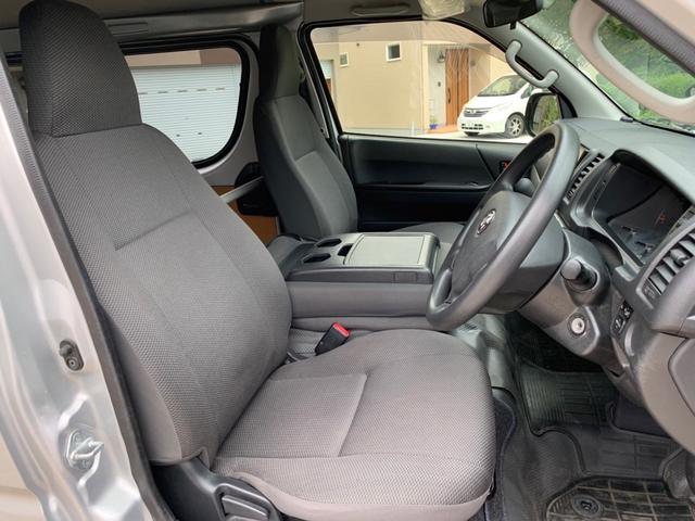 ハイエースバン ロングDX GLパッケージ 4WD ディーゼルターボ 禁煙車 タイミングベルト交換済み メモリーナビ ETC キーレスエントリー 両側スライドドア 電動格納ミラー(16枚目)