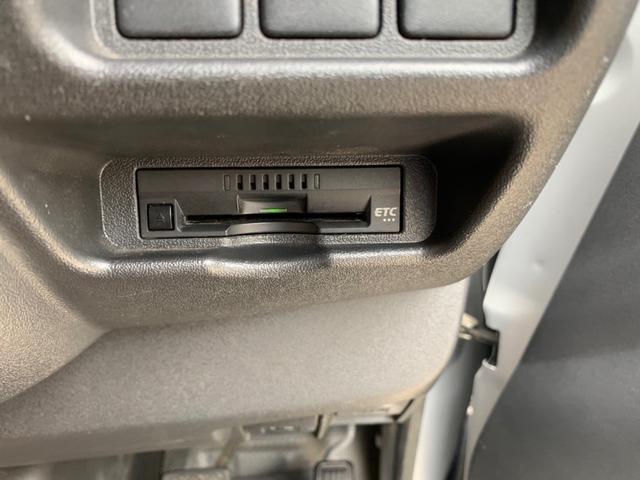 ハイエースバン ロングDX GLパッケージ 4WD ディーゼルターボ 禁煙車 タイミングベルト交換済み メモリーナビ ETC キーレスエントリー 両側スライドドア 電動格納ミラー(19枚目)