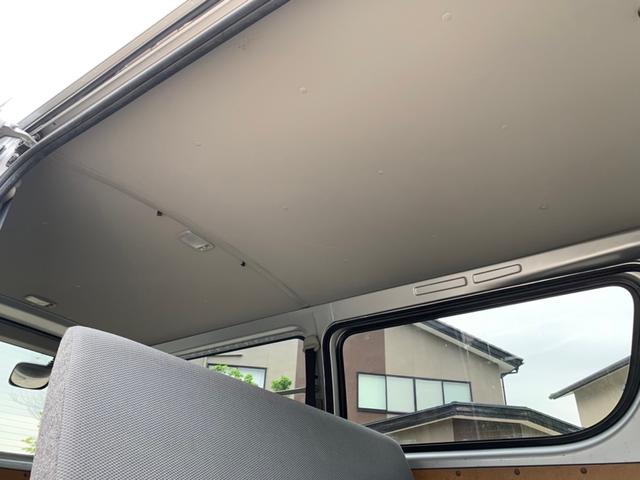 ハイエースバン ロングDX GLパッケージ 4WD ディーゼルターボ 禁煙車 タイミングベルト交換済み メモリーナビ ETC キーレスエントリー 両側スライドドア 電動格納ミラー(35枚目)