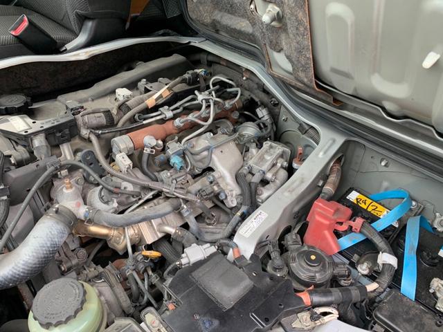 ハイエースバン ロングDX GLパッケージ 4WD ディーゼルターボ 禁煙車 タイミングベルト交換済み メモリーナビ ETC キーレスエントリー 両側スライドドア 電動格納ミラー(44枚目)