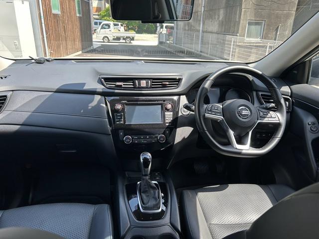 エクストレイル ２０Ｘｉ　４ＷＤ　純正メモリーナビ　フルセグＴＶ　全方位カメラ　ＥＴＣ　ドライブレコーダー　インテリジェントキー　プッシュスタート　シートヒーター　オートエアコン（14枚目）
