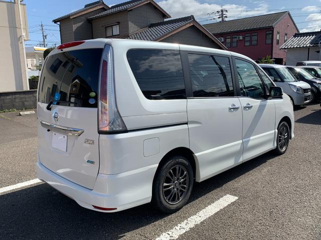 日産 セレナ