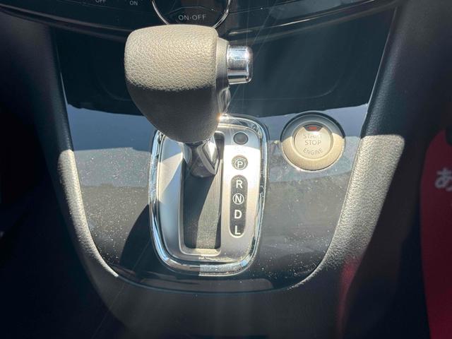 セレナ ハイウェイスター　Ｓ－ハイブリッド　ＥＴＣ　バックカメラ　ナビ　ＴＶ　オートクルーズコントロール　両側電動スライドドア　オートライト　スマートキー　アイドリングストップ　電動格納ミラー　後席モニター　３列シート　ウォークスルー　ＣＶＴ（18枚目）