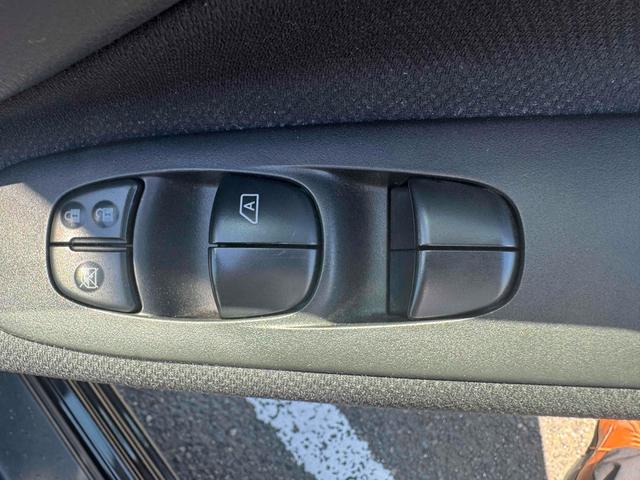 セレナ ハイウェイスター　Ｓ－ハイブリッド　ＥＴＣ　バックカメラ　ナビ　ＴＶ　オートクルーズコントロール　両側電動スライドドア　オートライト　スマートキー　アイドリングストップ　電動格納ミラー　後席モニター　３列シート　ウォークスルー　ＣＶＴ（33枚目）