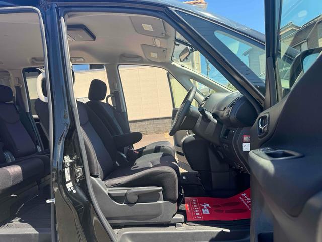 セレナ ハイウェイスター　Ｓ－ハイブリッド　ＥＴＣ　バックカメラ　ナビ　ＴＶ　オートクルーズコントロール　両側電動スライドドア　オートライト　スマートキー　アイドリングストップ　電動格納ミラー　後席モニター　３列シート　ウォークスルー　ＣＶＴ（35枚目）