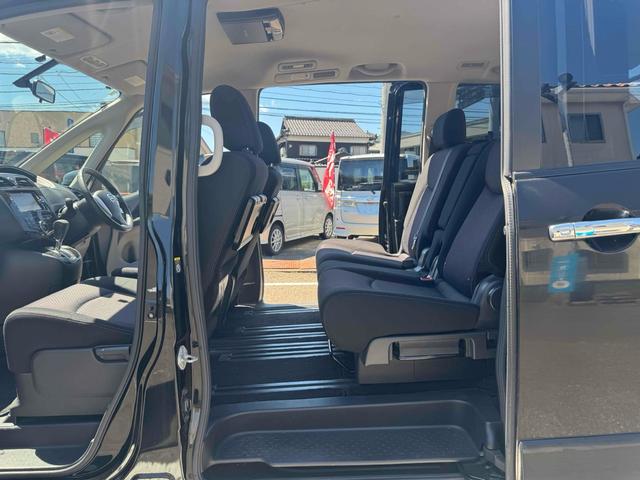 セレナ ハイウェイスター　Ｓ－ハイブリッド　ＥＴＣ　バックカメラ　ナビ　ＴＶ　オートクルーズコントロール　両側電動スライドドア　オートライト　スマートキー　アイドリングストップ　電動格納ミラー　後席モニター　３列シート　ウォークスルー　ＣＶＴ（44枚目）