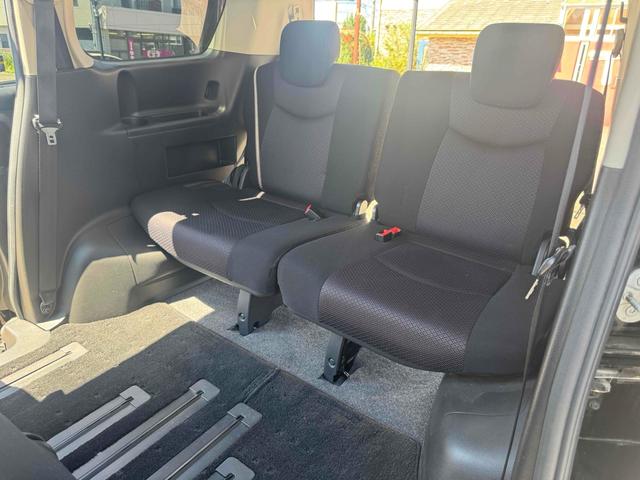 セレナ ハイウェイスター　Ｓ－ハイブリッド　ＥＴＣ　バックカメラ　ナビ　ＴＶ　オートクルーズコントロール　両側電動スライドドア　オートライト　スマートキー　アイドリングストップ　電動格納ミラー　後席モニター　３列シート　ウォークスルー　ＣＶＴ（50枚目）