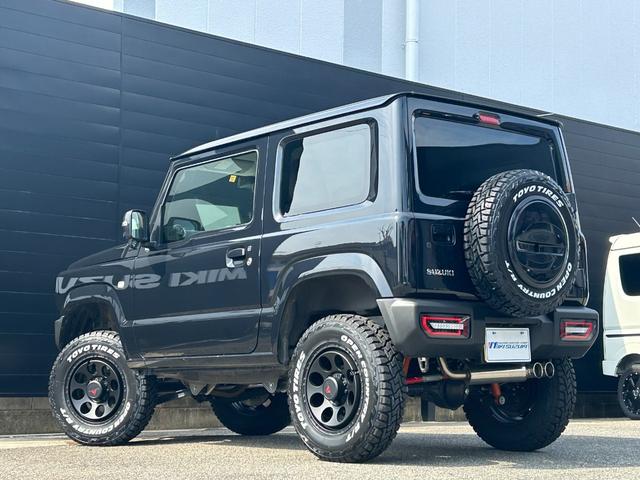 ジムニー 　ＢＫスタイル仕様　３インチリフトアップ　ＴＯＹＯオフロードタイヤ　アストロＤＣ１６インチＡＷ　ＬＥＤウインカー＆テール　アルパインＡＬＰＩＮＥディスプレイオーディオ　バックカメラ　ＥＴＣ　ミラーリング（9枚目）