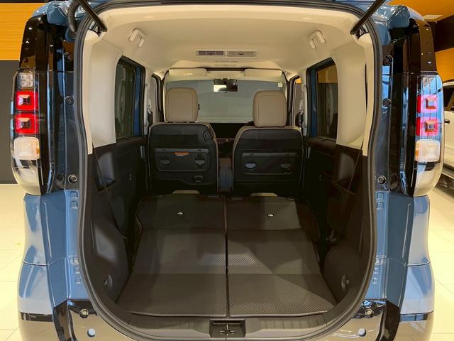 デリカミニ Ｔ　プレミアム　デリマルパッケージ　ＢＫスタイル　１５インチホイール　オープンカントリーＲＴ　純正１２．３インチナビ＋７インチ一体型ディスプレイ　前後ドラレコ搭載デジタルインナーミラー　ラプター塗装　ＨＤＭＩ　ｔｙｐｅＣ　ＥＴＣ２．０（41枚目）