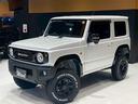 ジムニー ＸＣ　コンプリートモデル　ＢＫスタイル　ピュアホワイトパール　５ＺＩＧＥＮマフラー　アストロＤＣ　オープンカントリー／Ｒ／Ｔ／１８５／８５／１６　３インチリフトアップ　ガラスリッド　筆記体フロントグリル（7枚目）