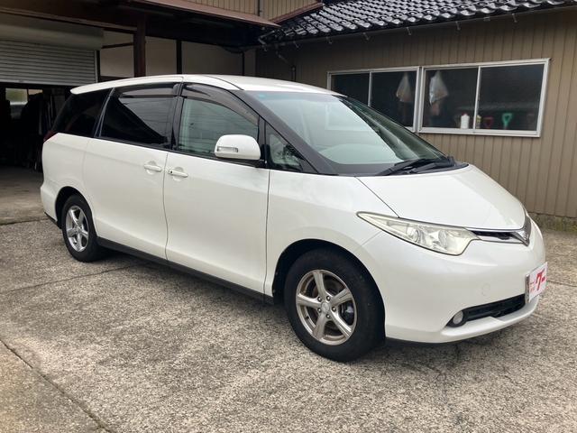 エスティマ Ｘ　スマートキー　電動スライドドア　ナビ　バックカメラ　ドライブレコーダー　Ｂｌｕｅｔｏｏｔｈ接続　３列シート　フルフラットシート　ウォークスルー　運転席・助手席エアバッグ　ＡＢＳ　衝突安全ボディ（4枚目）