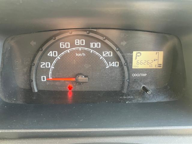 ハイゼットトラック スタンダード　オートマ　エアコン　パワステ　純正ＣＤオーディオ　三方開　積載量３５０ｋｇ　ヘッドライトレベライザー（20枚目）