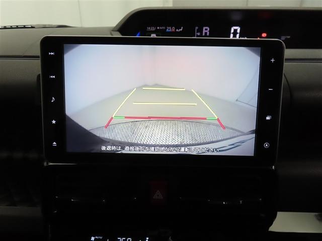 バックモニターを装備しています。車庫入れ時等に車両後方が確認出来るのでとても便利です。