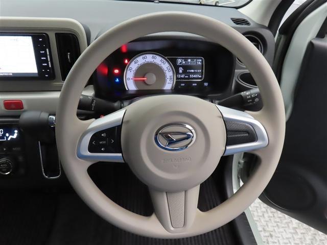 ぜひ展示車の運転席に座ってみてください。