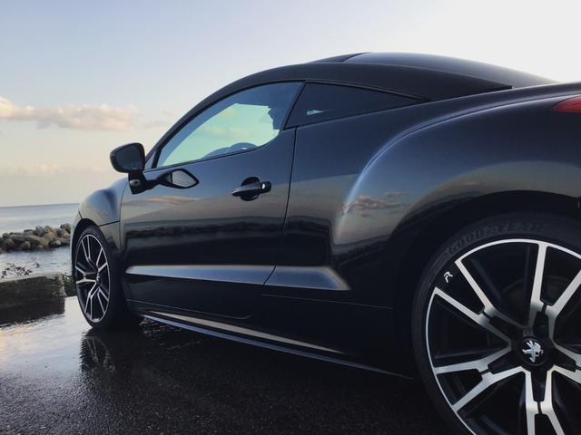 ＲＣＺ Ｒ　法人１オーナー（女性）　ルーフラッピング（カーボン）＆ガラスコーティング＆雨滴除去施工後未使用　天張り張替え後未使用　１５０台限定車　ガレージ保管　ディーラー下取り車（3枚目）