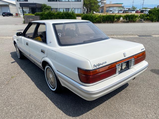 クラウン 　スーパーセレクト・ロイヤル仕様　注文色ホワイトパールマイカ（０５１）＆内装セーブル　１ＪＺ搭載車　ＪＺＳ１３１－ＡＴＰＳＦ　実走行１０５，０００ｋｍ　Ｖ８純正アルミ　車検整備付（19枚目）