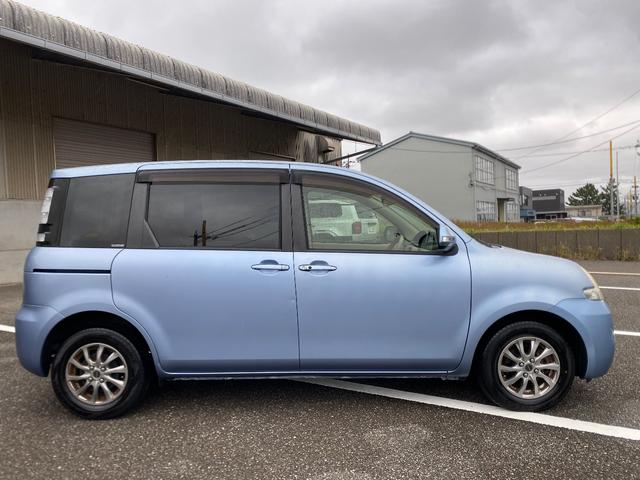 シエンタ Ｇ　禁煙車　ナビ＆ＴＶ＆バックカメラ　パワースライドドア　ＨＩＤヘッドライト　ＬＥＤポジション＆ルームランプ＆ナンバー灯　ＥＴＣ　車検整備付（4枚目）