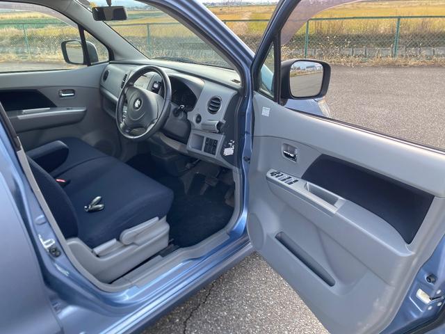 ワゴンＲ ＦＸリミテッドＩＩ　４ＷＤ　車検Ｒ９年２月　ワンオーナー車　スマートキー　シートヒーター　ＬＥＤポジション＆ルームランプ＆ナンバー灯　純正１４インチアルミホイール（20枚目）